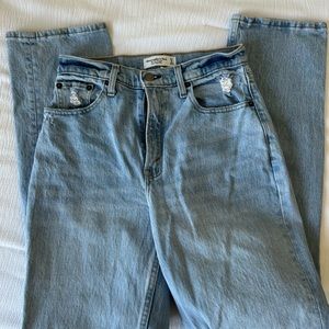 Abercrombie and Fitch, 90s high-rise jeans. Size 27!
